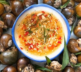 Ốc nhồi hấp gừng