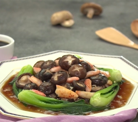 Cải thìa xào nấm đông cô