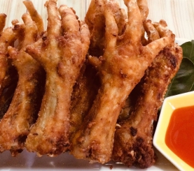 Chân gà rút xương chiên giòn