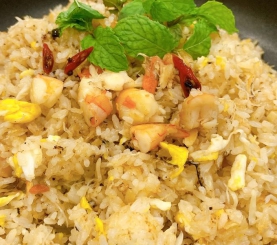 Cơm tấm ghẹ xào