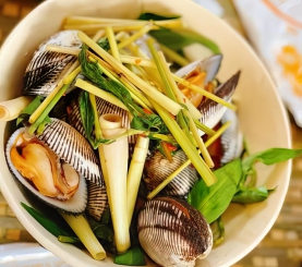 Sò lông hấp sả