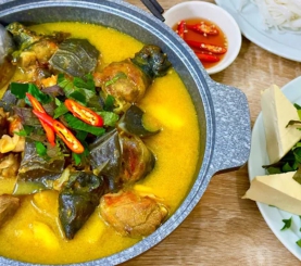 Lẩu Baba om chuối đậu