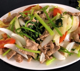 Bò xào hành cần