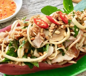 Gỏi gà hoa chuối