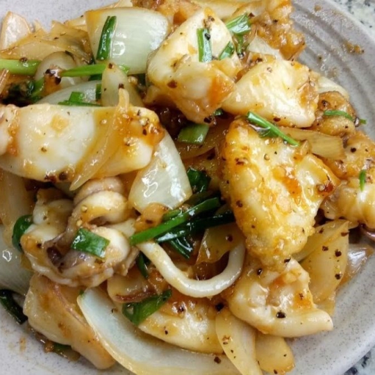 Mực chiên nước mắm