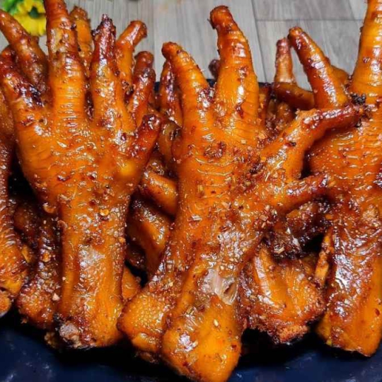 Chân gà rút xương nướng muối ớt