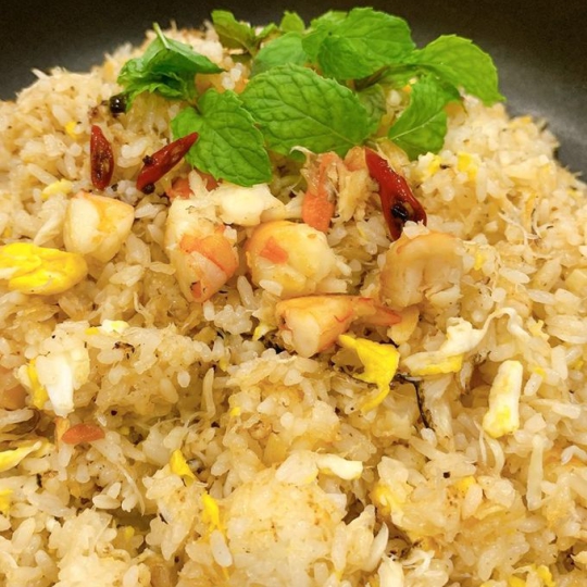 Cơm tấm ghẹ xào