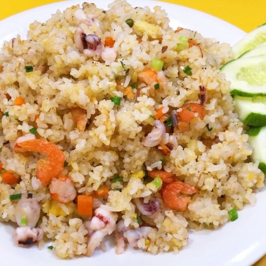 Cơm chiên hải sản
