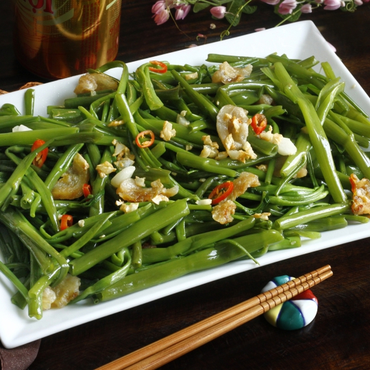 Rau muống xào tỏi